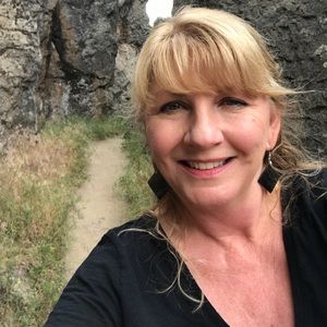 Meet your Posher, Eileen